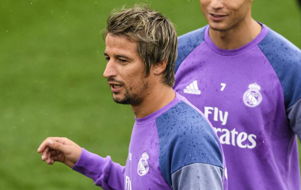 ENTRENAMIENTO REAL MADRID EN VALDEBEBAS JUGADORES BROMEANDO