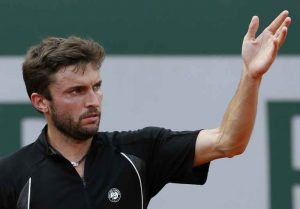 2048x1536-fit_gilles-simon-lors-2e-tour-roland-garros-27-mai-2015