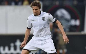 FUTEBOL - durante o jogo Vitoria Guimaraes - FC Porto, referente ao trofeu Cidade de Guimaraes. Estadio D. Afonso Henriques em Guimaraes. Domingo, 31 de Julho de 2016. (ASF/PAULO ESTEVES)