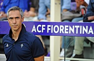 Fiorentina's head coach Paulo Sousa gestures during the Italian Serie A soccer match between ACF Fiorentina vs CFC Genoa at Artemio Franchi stadium in Florence, Italy 23 agosto 2015. ANSA/MAURIZIO DEGL INNOCENTI