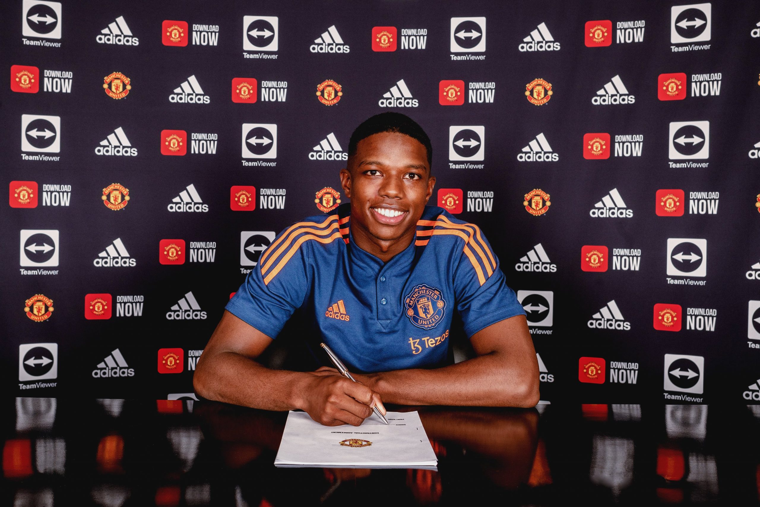 Malacia deixa Man Utd a custo zero
