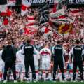 Estugarda na Champions; Wolfsburg evitou descida direta mas vai disputar playoff; Kane chegou aos 36 golos; Olise foi eleito o MVP da Bundesliga