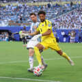 Tão perto! Cabo Verde forçou Argentina ao prolongamento, mas diz Adeus ao Mundial; Sidny Lopes Cabral apontou golaço candidato a melhor do Mundial; Messi esteve nos 3 golos da Argentina
