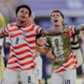 Balogun é expulso mas EUA marcam duelo com a Bélgica