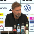 Klopp chama 44 na primeira convocatória