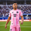 Casemiro errou o passe e ainda fez autogolo