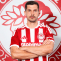 À atenção do Sporting! Olympiakos apresenta internacional suíço para o meio-campo