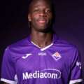 Brilhou contra o AC Milan e a Fiorentina comprou-o por 16 ME