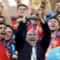 Campeão do Mundo renova até 2032