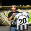 Lille vende avançado ao Newcastle por 60 ME e compra melhor marcador da Eredivise por 15