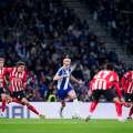 FC Porto só sabe perder na Champions; PSV dominou no Dragão e ainda ficou a dever golos ao marcador; Veiga, Pietuszewski e Froholdt, que falhou o 1-1, estiveram desastrados