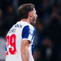 FC Porto marca duelo com o Sporting; Gimenez resolveu de penálti; Ac. Viseu desperdiçou duas oportunidades cantadas