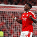 Benfica ativou o modo rolo compressor na 1.ª parte mas também permitiu várias oportunidades ao Celtic; Durán bisou, Pavlidis e Bah também marcaram; Prestianni voltou a ser o elemento mais